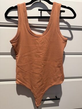 Nuuds ribbed scoop neck tank bodysuit
